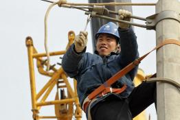 電力服務(wù)保春耕