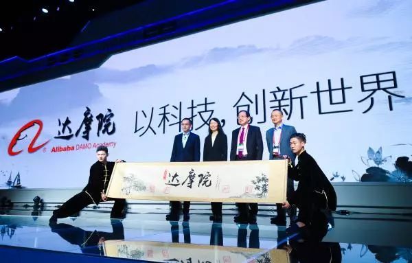 2017中國云計算行業(yè)年度盤點：黑馬崛起，強者恒強