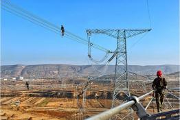 太陽(yáng)山—六盤(pán)山—平?jīng)?50千伏線路工程