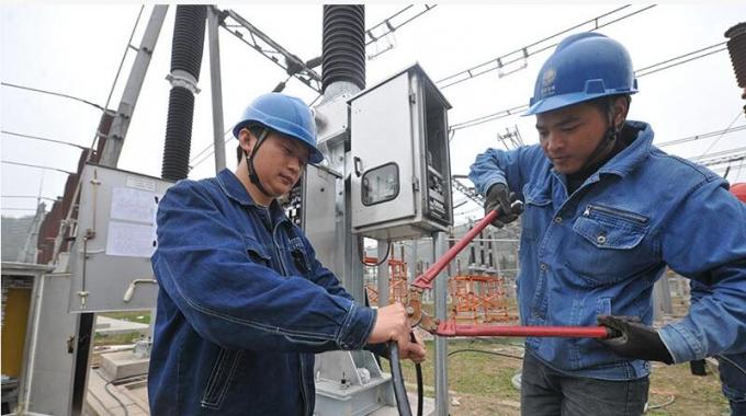 為變電設(shè)備“強筋健骨”