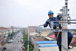 推進(jìn)城中村電網(wǎng)建設(shè)