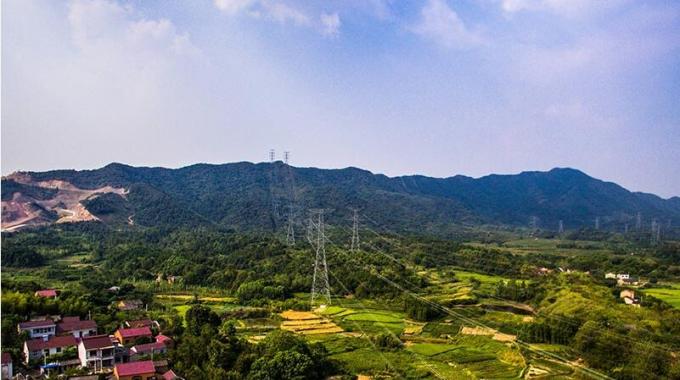 電從遠(yuǎn)方來 還原碧水藍(lán)天