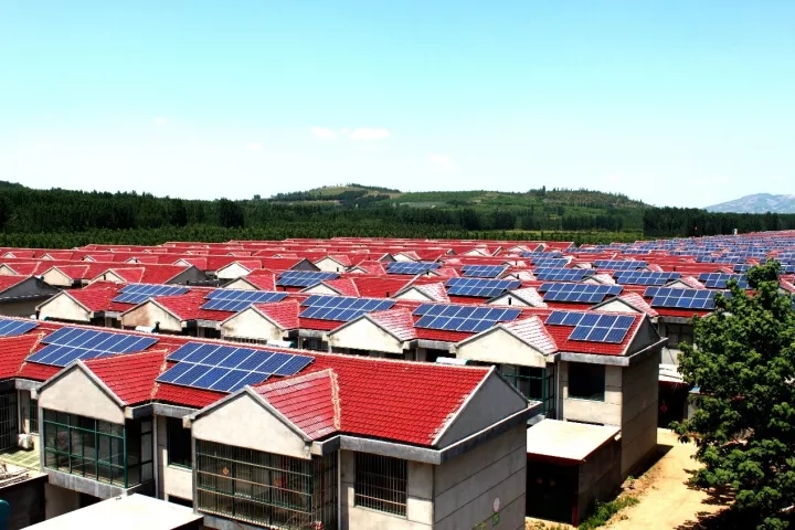 政府支持、專家肯定、品牌給力！2018分布式光伏市場(chǎng)繼續(xù)火爆！