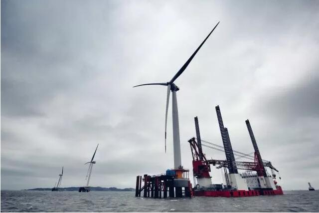 亞洲首個(gè)“海上巨無(wú)霸”安裝完成 未來(lái)大有可為！