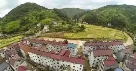 剛剛，2018中央一號(hào)文件發(fā)布，光伏扶貧助力致富