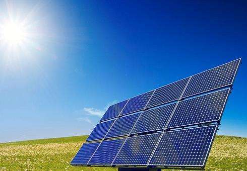 2017年新疆風(fēng)電光伏裝機(jī)容量均居全國(guó)第二