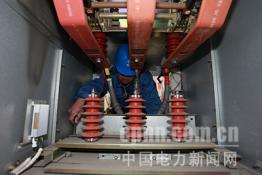 梁山供電：改造小電流接地裝置