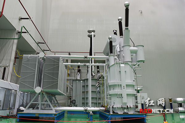 特變電工衡變公司海上風(fēng)電升壓站主變壓器研制成功