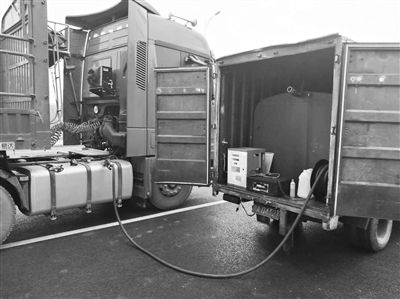 成都摧毀兩個(gè)非法經(jīng)營劣質(zhì)柴油犯罪團(tuán)伙