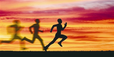 光伏低價(jià)“領(lǐng)跑”誰(shuí)買單