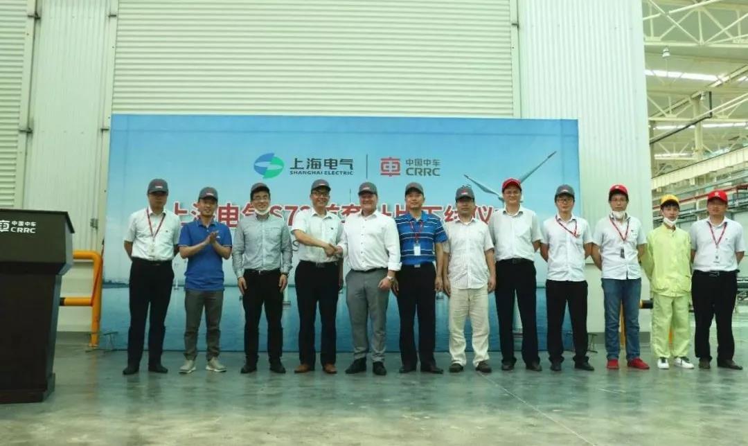 72米長(zhǎng)、LCOE最低！國(guó)內(nèi)首款海陸兩用風(fēng)電葉片成功下線