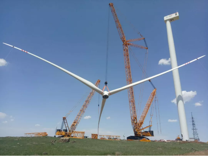 陸上風(fēng)電重器：三一重能第一臺3.4MW風(fēng)電機(jī)組順利完成吊裝！