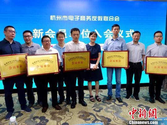 互聯(lián)網(wǎng)+農(nóng)業(yè)”凸顯縣域優(yōu)勢 打造電商助農(nóng)新模式