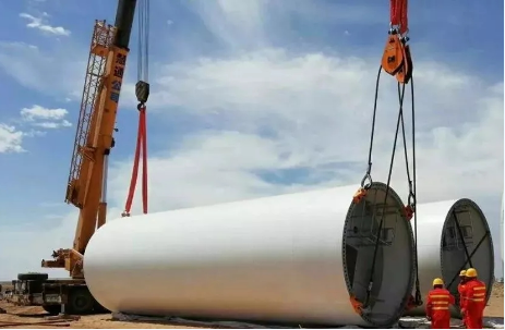 總投資7.8億！杭錦旗100兆瓦風(fēng)電清潔供熱項(xiàng)目首臺(tái)風(fēng)機(jī)順利吊裝