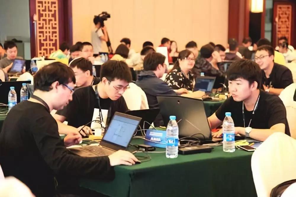 以賽促學(xué)，提升網(wǎng)絡(luò)安全保障能力 ——公司信息中心獲云南省第四屆互聯(lián)網(wǎng)網(wǎng)絡(luò)攻防大賽亞軍