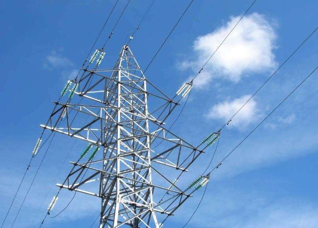 為什么高壓電線沒有絕緣外皮，雨天也不會出現(xiàn)電力故障呢？