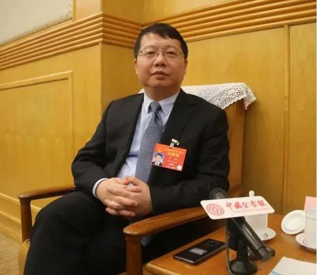 全國人大代表、貴州六盤水市市長李剛：借力大數(shù)據(jù)綜合試驗(yàn)區(qū) 建設(shè)六盤水5G示范城