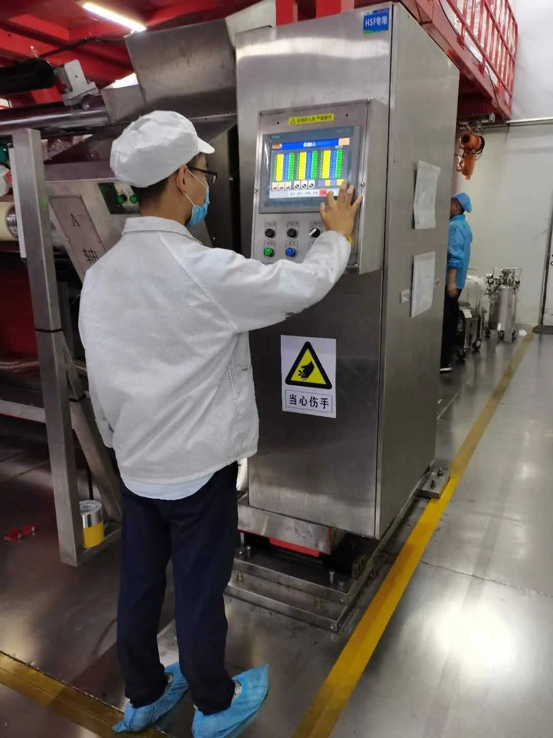 奮斗姿態(tài)書寫人生底色 銀隆儲能“小哥哥”的職場進(jìn)擊姿勢